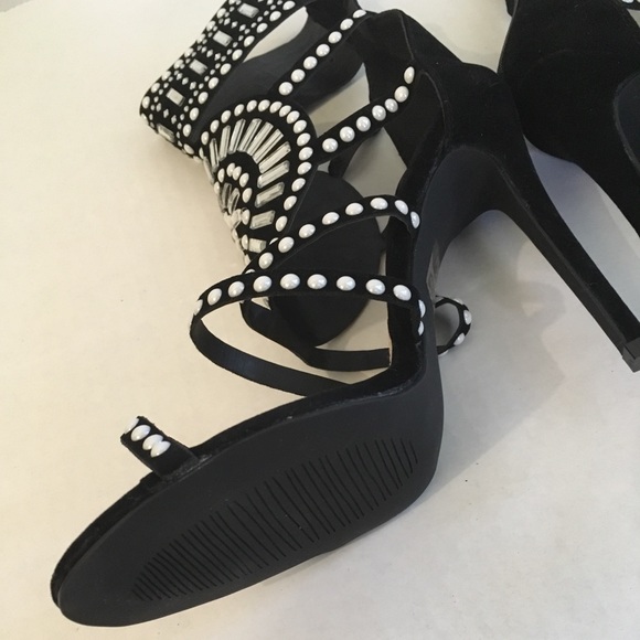 Black Suede Heels with Embellishments. Size 8.5 - Picture 5 of 8